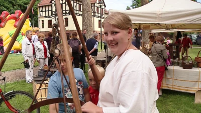 Piknik Ginących Zawodów w Domku Drzewiarza