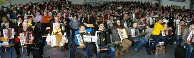 DJK Bojano 2016. Rekord Polski w jednoczesnej grze na akordeonach pobity - fot. Leszek Spigarski