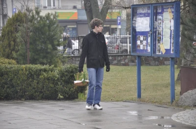 Ze święconką, mimo deszczu