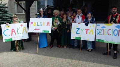 Ulicami Wejherowa przeszła parada postaci bajkowych