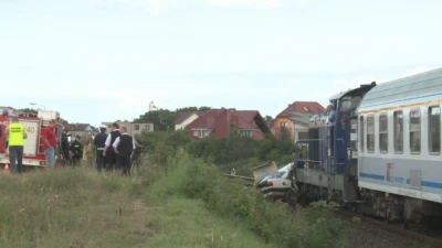 Władysławowo: Samochód wjechał pod pociąg