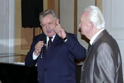 Benefis Edmunda Szymikowskiego w Muzeum PiMK-P – 65 lat z haftem kaszubskim. Fot – Leszek Spigarski