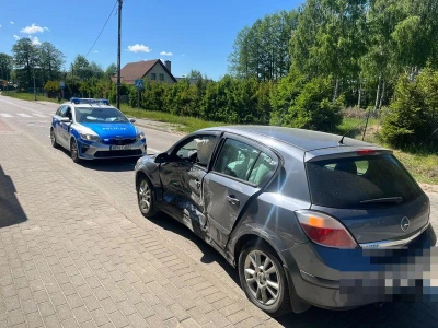 Wypadek osobówek. Dwie osoby trafiły do szpitala