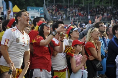 Mecz Hiszpania-Włochy. Tłumy w Fan Zone