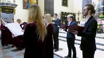 Koncert muzyki pasyjnej w Kolegiacie (31.03.2017) – fot. Leszek Spigarski