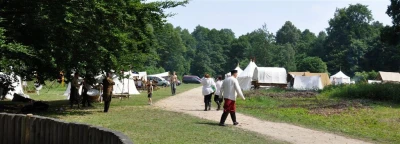 Rekonstrukcje Historyczne 2016. Obozowisko w Parku Miejskim. fot. Leszek Spigarski