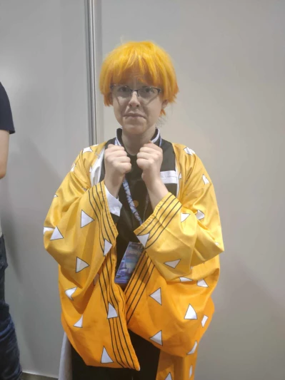 v