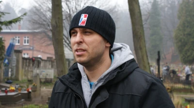Sprzątanie wejherowskiego cmentarza