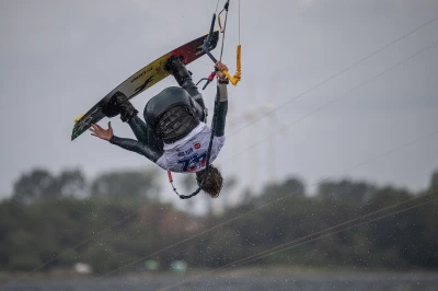 Puchar i Mistrzostwa Polski w kitesurfingu i wingfoilu w Pucku