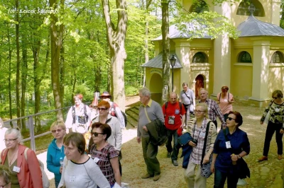 V Tour Kocham Wejherowo – Studenci Chojnickiego UTW na Kalwarii Wejherowskiej - fot. Leszek Spigarski
