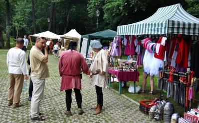 Rekonstrukcje Historyczne 2016. Obozowisko w Parku Miejskim. fot. Leszek Spigarski