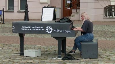 Zewnętrzny fortepian w Wejherowie