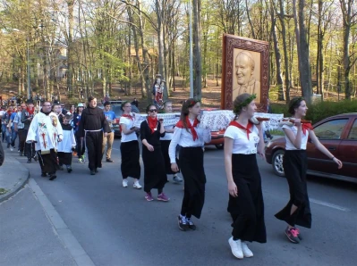 Pielgrzymi z Kościerzyny, Przodkowa, Żukowa i Grzybna dotarli do Wejherowa fot. Leszek Spigarski
