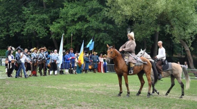 Rekonstrukcja historyczna 2016. Atak na taborowy wóz kupiecki fot. Leszek Spigarski