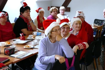 Turystyczne Mikołajki i Dzień Wolontariusza 2017 w WUTW YMCA, fot. Leszek Spigarski