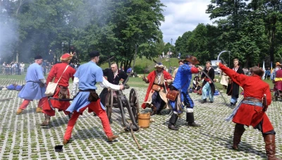 Rekonstrukcja historyczna 2016. Atak na taborowy wóz kupiecki fot. Leszek Spigarski