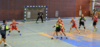 Zwycięstwo Tytanów 34:28 na otwarcie sezonu - fot. Leszek Spigarski