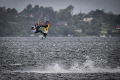 Puchar i Mistrzostwa Polski w kitesurfingu i wingfoilu w Pucku