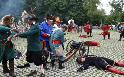 Rekonstrukcja historyczna 2016. Atak na taborowy wóz kupiecki fot. Leszek Spigarski