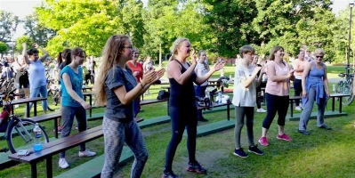 Zumba w parku. Fot. Leszek Spigarski.