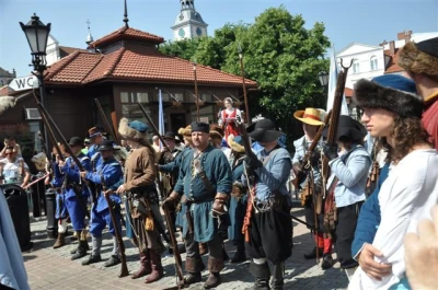Rekonstrukcja Historyczna 2016. Pierwsza bitwa ze szwedami za nami. fot. Leszek Spigarski