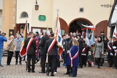 Biało-czerwona parada niepodległościowa w Wejherowie