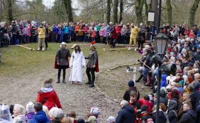 Wielki Piątek - Misterium Męki Pańskiej część II - Na Golgocie. fot. Leszek Spigarski i Marta Krawczyk