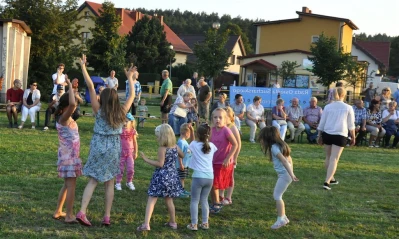 Dzień Sąsiada - piknik rodzinny na Osiedlu Sucharskiego (fot. Leszek Spigarski)