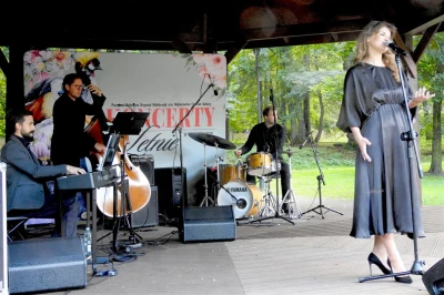 Koncerty Letnie w Wejherowie - Patrycja Ziniewicz w repertuarze Ewy Demarczyk