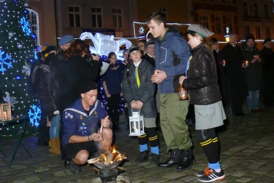 Betlejemskie Światło Pokoju - Wejherowo 2015 fot. Leszek Spigarski