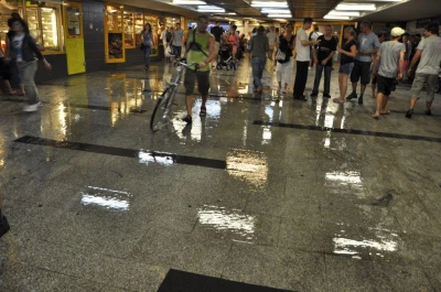Gdańsk Główny: Tunel zalany po ulewie