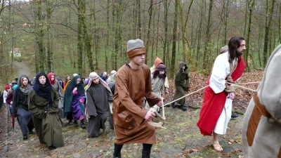 Wielki Czwartek - inscenizacja Drogi Pojmania w wykonaniu Misterników Kaszubskich fot. Leszek Spigarski