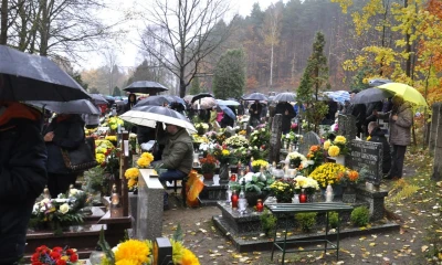Uroczystość Wszystkich Świętych na wejherowskim cmentarzu - fot. Leszek Spigarski