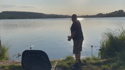 Zawody wędkarskie nad jeziorem Orle