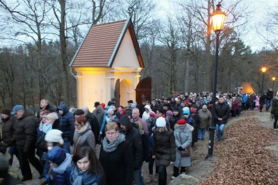 Kaszubska Droga Krzyżowa 2016 na Kalwarii Wejherowskiej fot. Leszek Spigarski