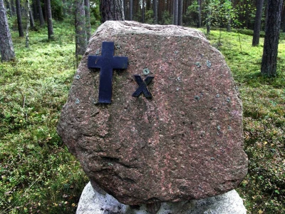 Piaśnica - kamienne stacje Drogi Krzyżowej