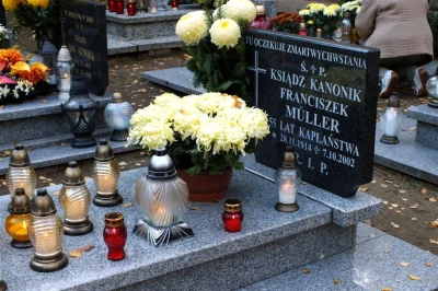 Wszystkich Świętych (fot. Leszek Spigarski)