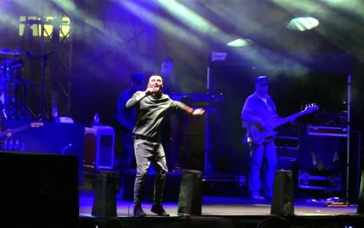 Zakończenie XIX Światowego Zjazdu Kaszubów Rumia 2017 - występ Kamila Bednarka. Fot.  Leszek Spigarski.