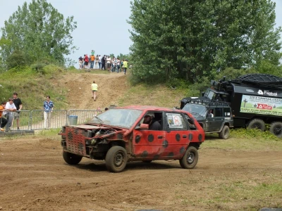 Weekend pod znakiem Wrak Race