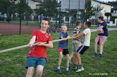 Dzień Sąsiada - piknik rodzinny na Osiedlu Sucharskiego (fot. Leszek Spigarski)