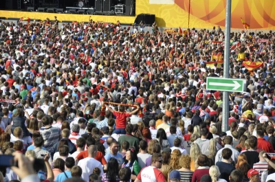 Mecz Hiszpania-Włochy. Tłumy w Fan Zone