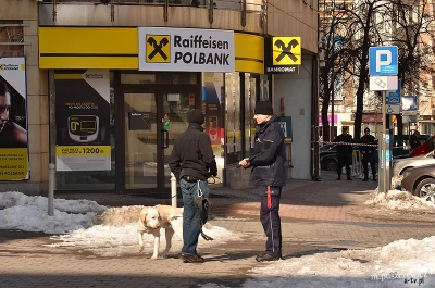 Alarm bombowy przy Centrum Kwiatkowskiego