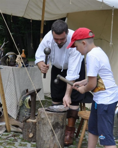 Rekonstrukcje Historyczne 2016. Obozowisko w Parku Miejskim. fot. Leszek Spigarski