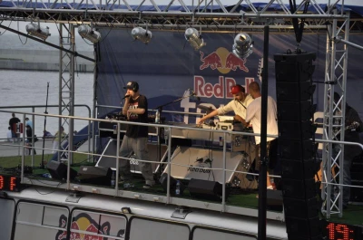 Koncert na Red Bull X-Fighters