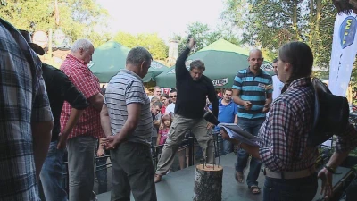 Żelistrzewo: Mistrzostwa we wbijaniu gwoździ