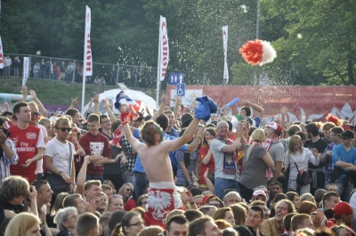 Mecz Hiszpania-Włochy. Tłumy w Fan Zone