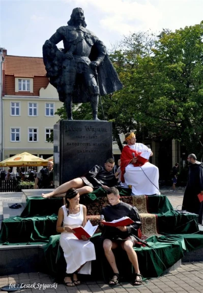 Quo vadis na Placu Jakuba Wejhera - fot. Leszek Spigarski.