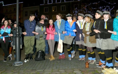 Betlejemskie Światło Pokoju - Wejherowo 2015 fot. Leszek Spigarski