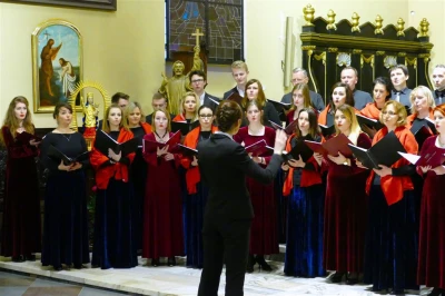 Koncert muzyki pasyjnej w Kolegiacie (31.03.2017) – fot. Leszek Spigarski