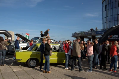 Motoryzacyjny festyn na Skwerze